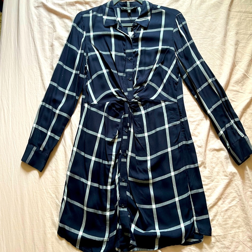 Long sleeve shirt dress with knot